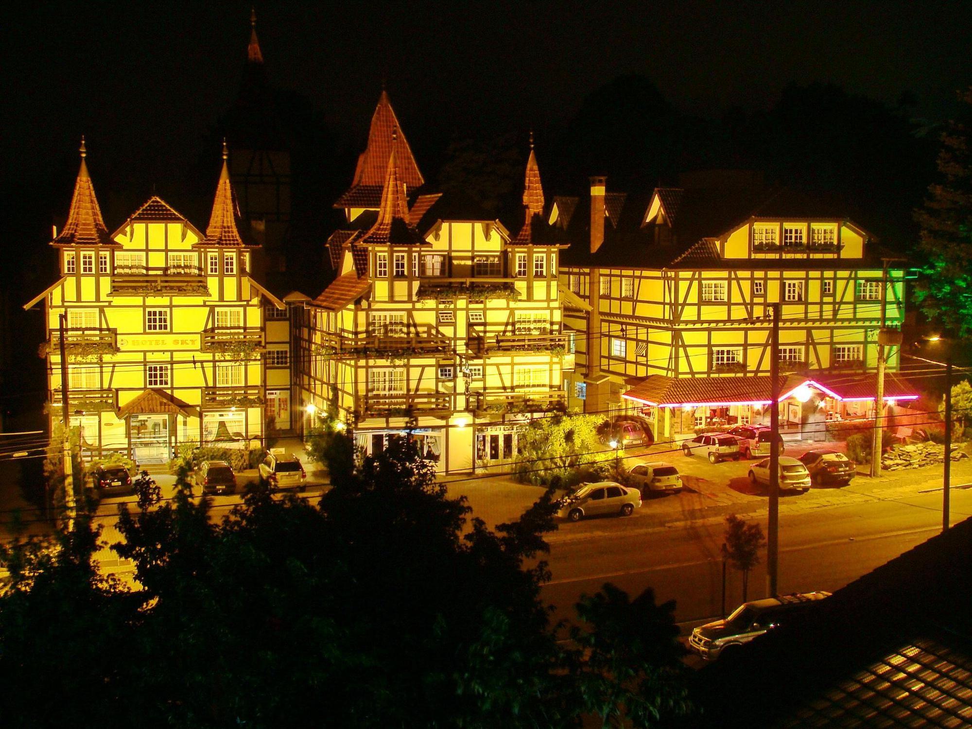 Hotel Sky Gramado Esterno foto