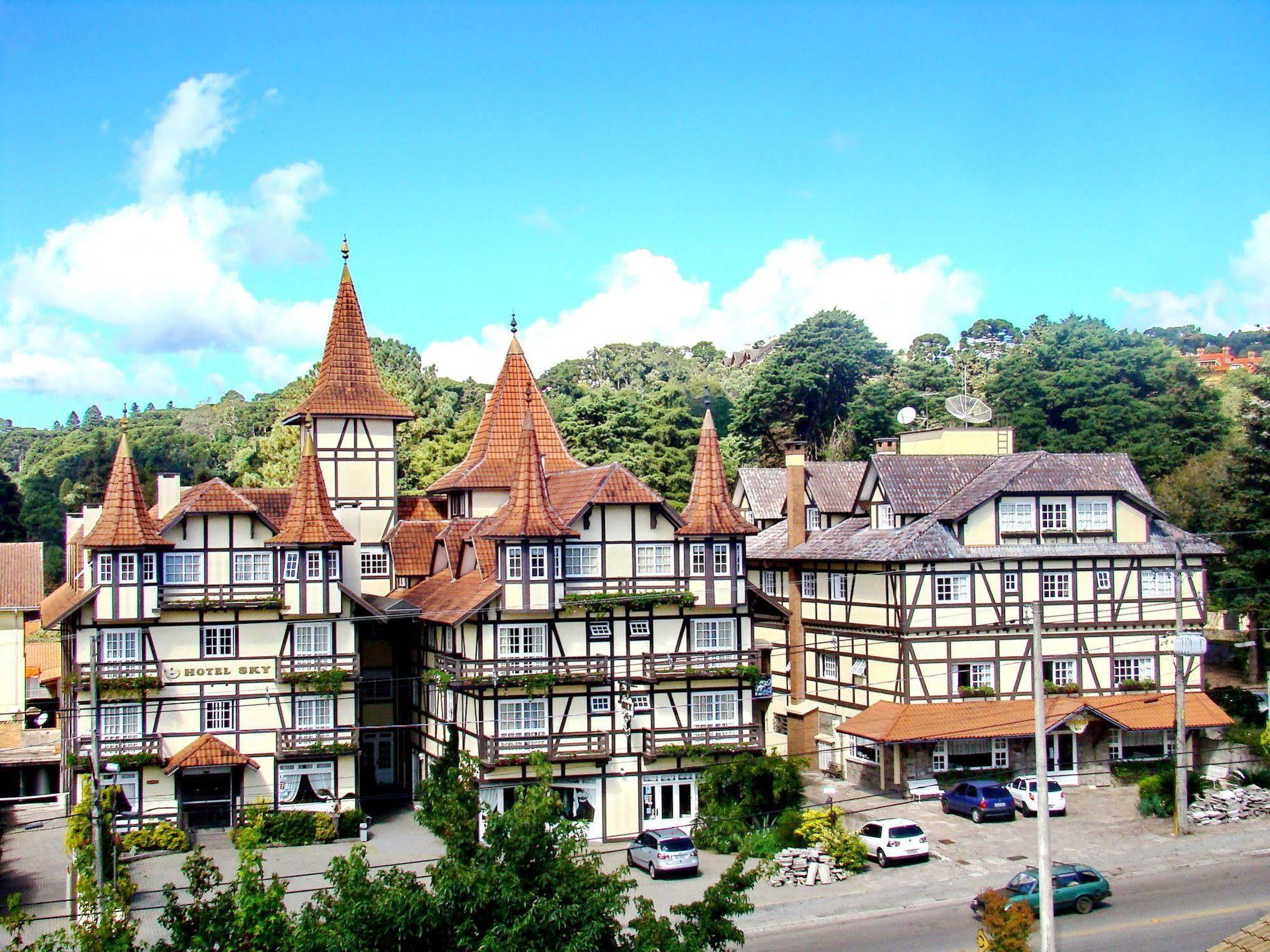 Hotel Sky Gramado Esterno foto